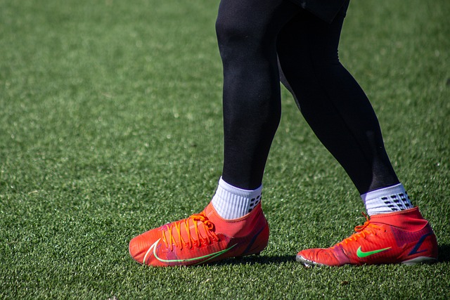 广告收入和 广告收入和